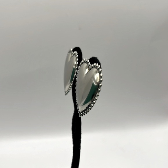 Heart Large Chunky Clip on Earrings Lightweight Silver Tone Love - Picture 7 of 12